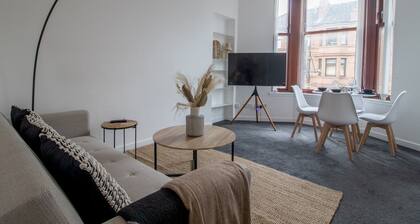 Pass the Keys | Stay in Glasgow South