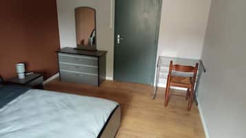 2 bedrooms, WiFi, bed sheets