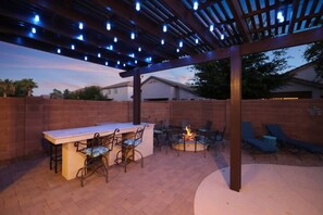 Outdoor dining - Single Story Retreat: Heated Pool, Hot Tub, BBQ! (Maricopa)