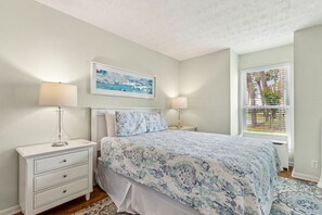 2 chambres, bureau, accès au Wi-Fi (inclus), literie fournie