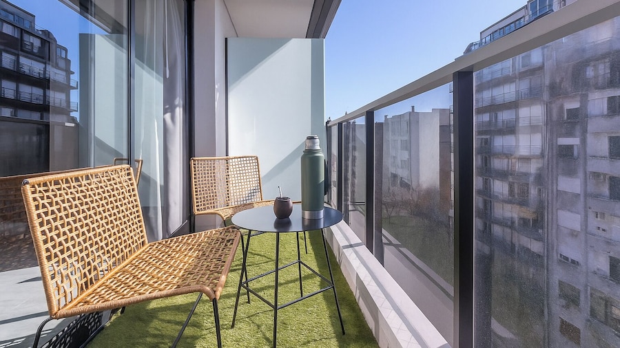 Deluxe Apartments Downtown by BueRentals