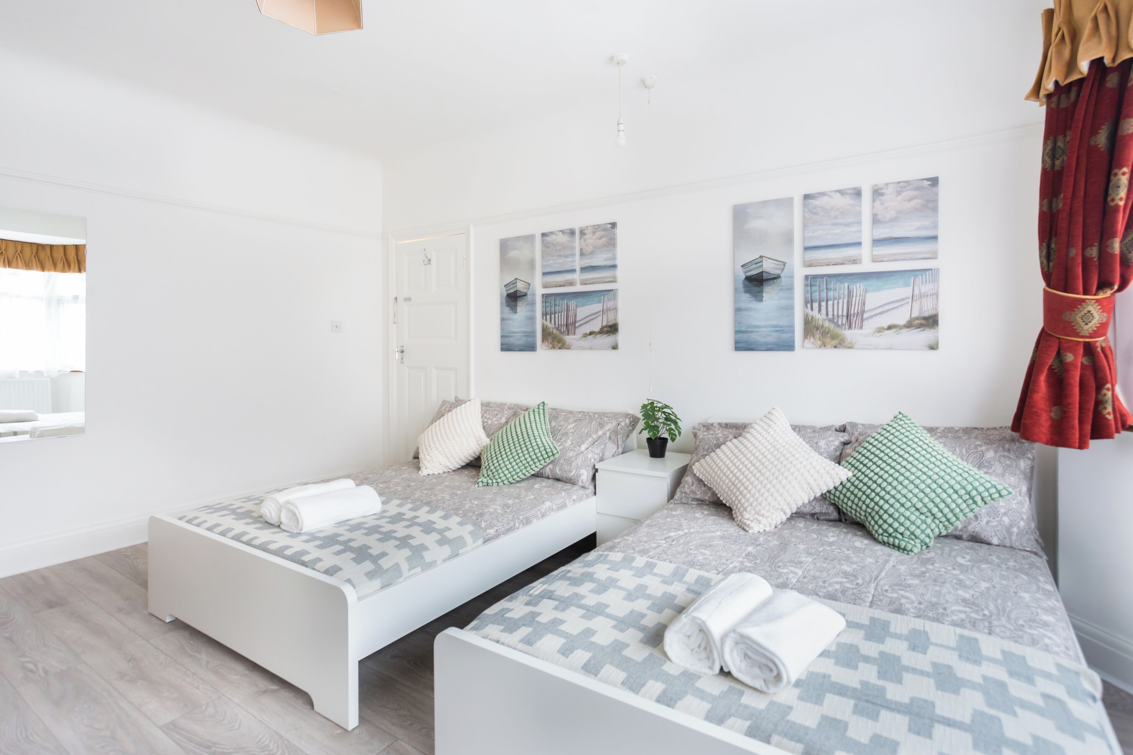 5 bedrooms, iron/ironing board, free WiFi, bed sheets