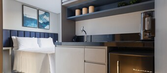 Breeze Residence By Carpediem