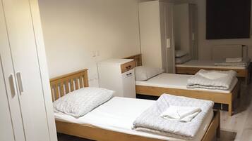 4 slaapkamers, een strijkplank/strijkijzer, wifi, beddengoed