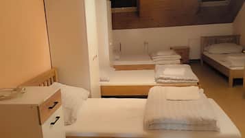 4 dormitorios, tabla de planchar con plancha, wifi y ropa de cama
