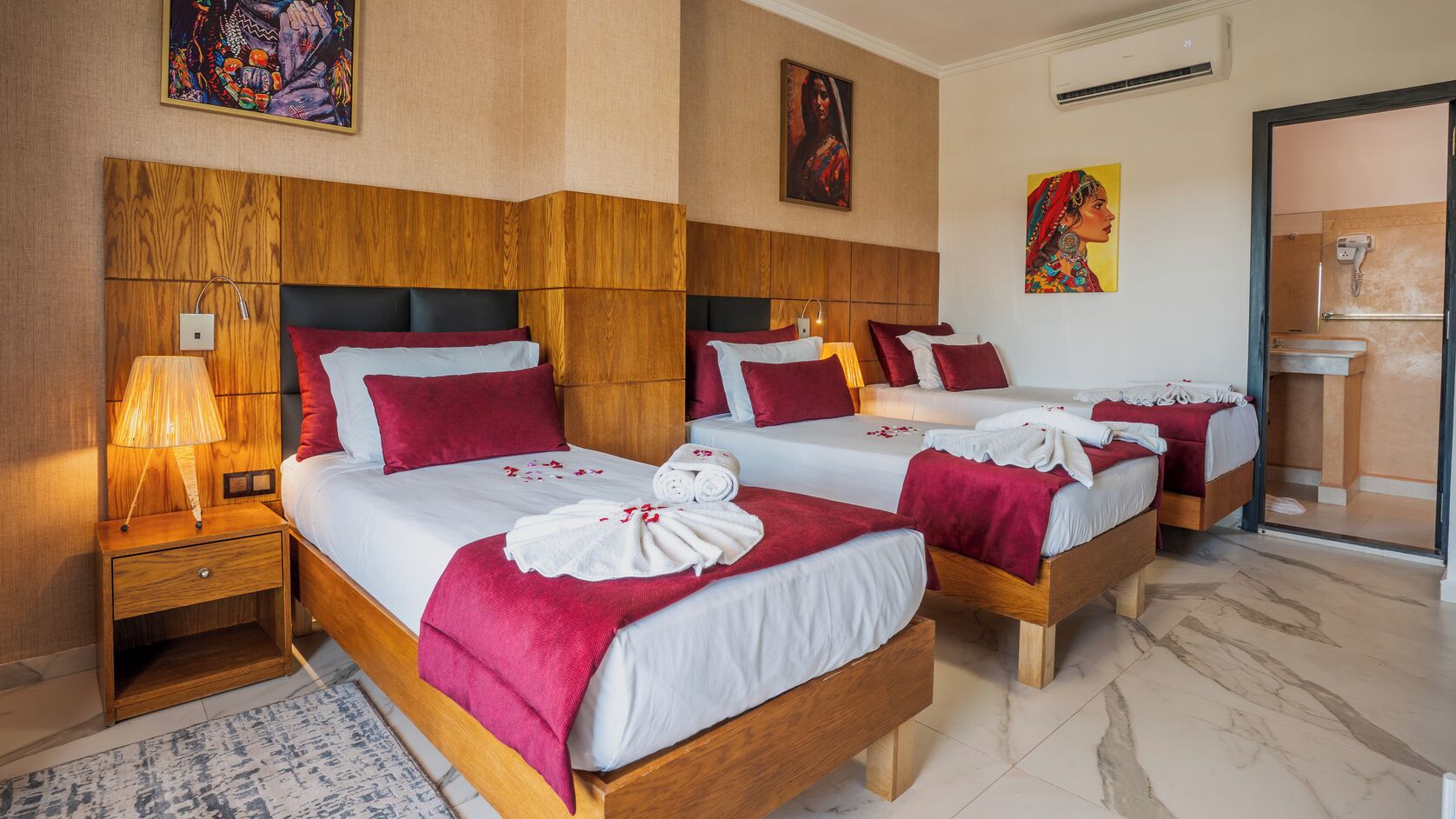 Literie de qualité supérieure, couette en duvet d'oie, minibar