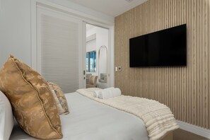 1 soverom, safe på rommet, strykejern/-brett og wi-fi