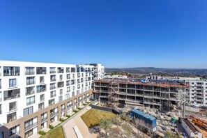 Exterior - Step into Opulence: Elegant 1-Bedroom Retreat (Johannesburg)