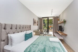 1 slaapkamer, een kluis op de kamer, een strijkplank/strijkijzer