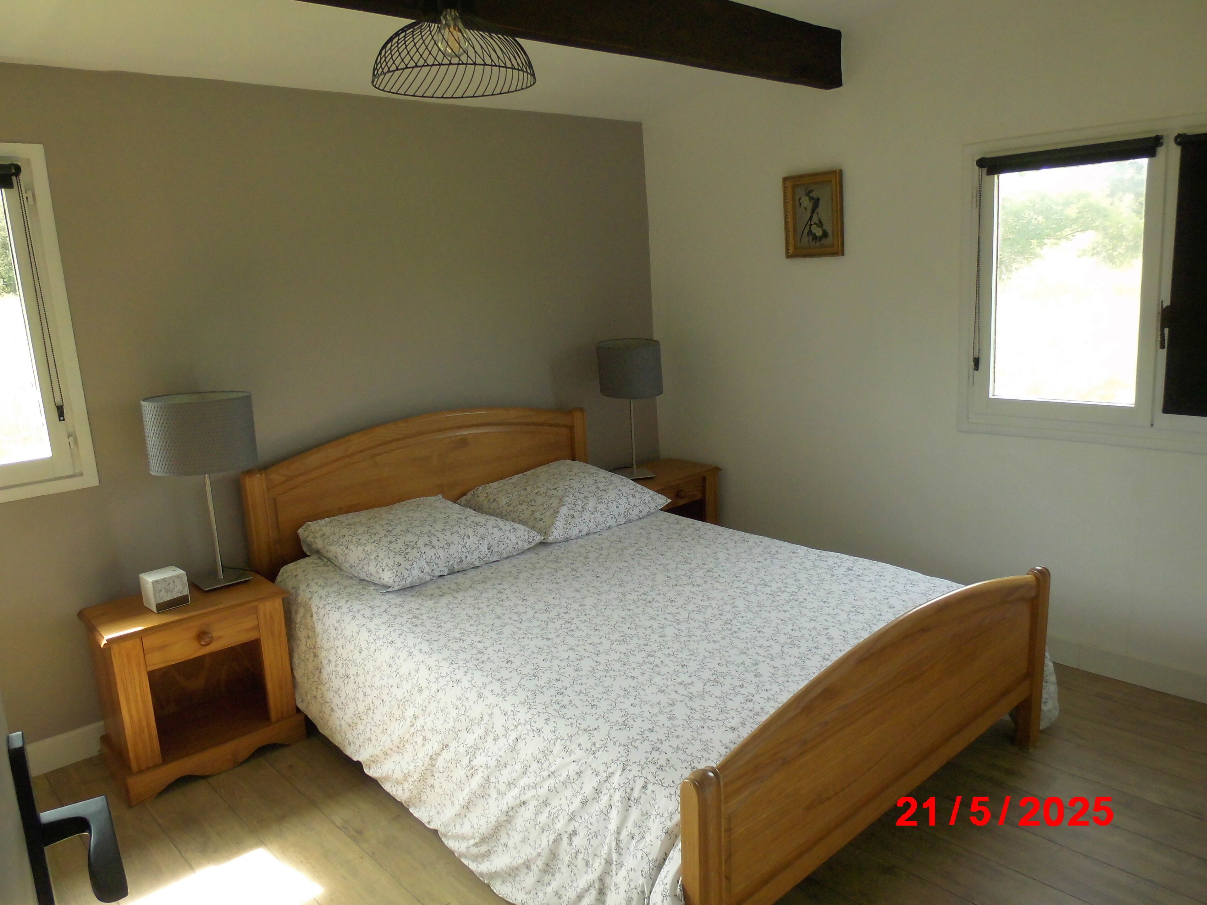 2 bedrooms, bed sheets