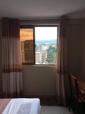 Free WiFi, bed sheets