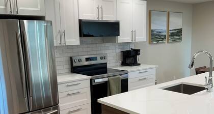 The Suite on Paradise Hill, fully furnished basement suite