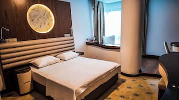 羽絨被、Tempur-Pedic 床墊、隔音、免費 Wi-Fi