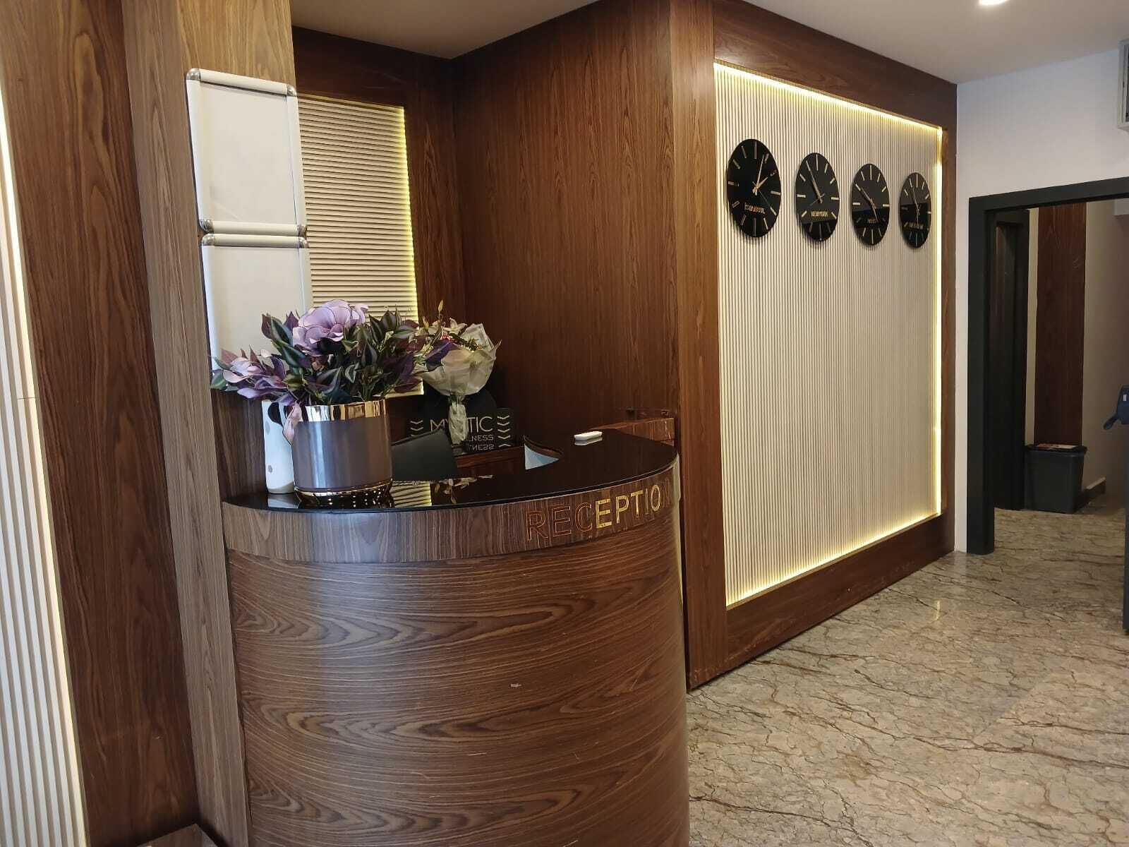 フロント
