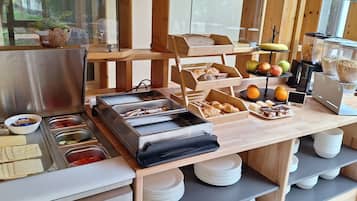 Petit déjeuner buffet compris tous les jours