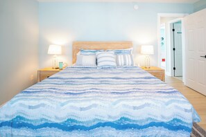 4 bedrooms, desk, iron/ironing board, travel cot - Coastal Comfort - 4BR Beach Getaway w/ Public Boat Access & Modern Perks (Carolina Beach)