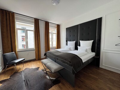 HLH - Luxury family suite with terrace