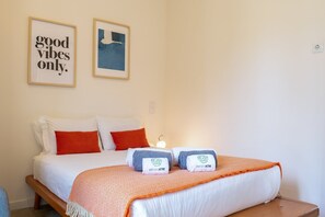 2 sovrum, skrivbord, strykjärn/strykbräda och internet