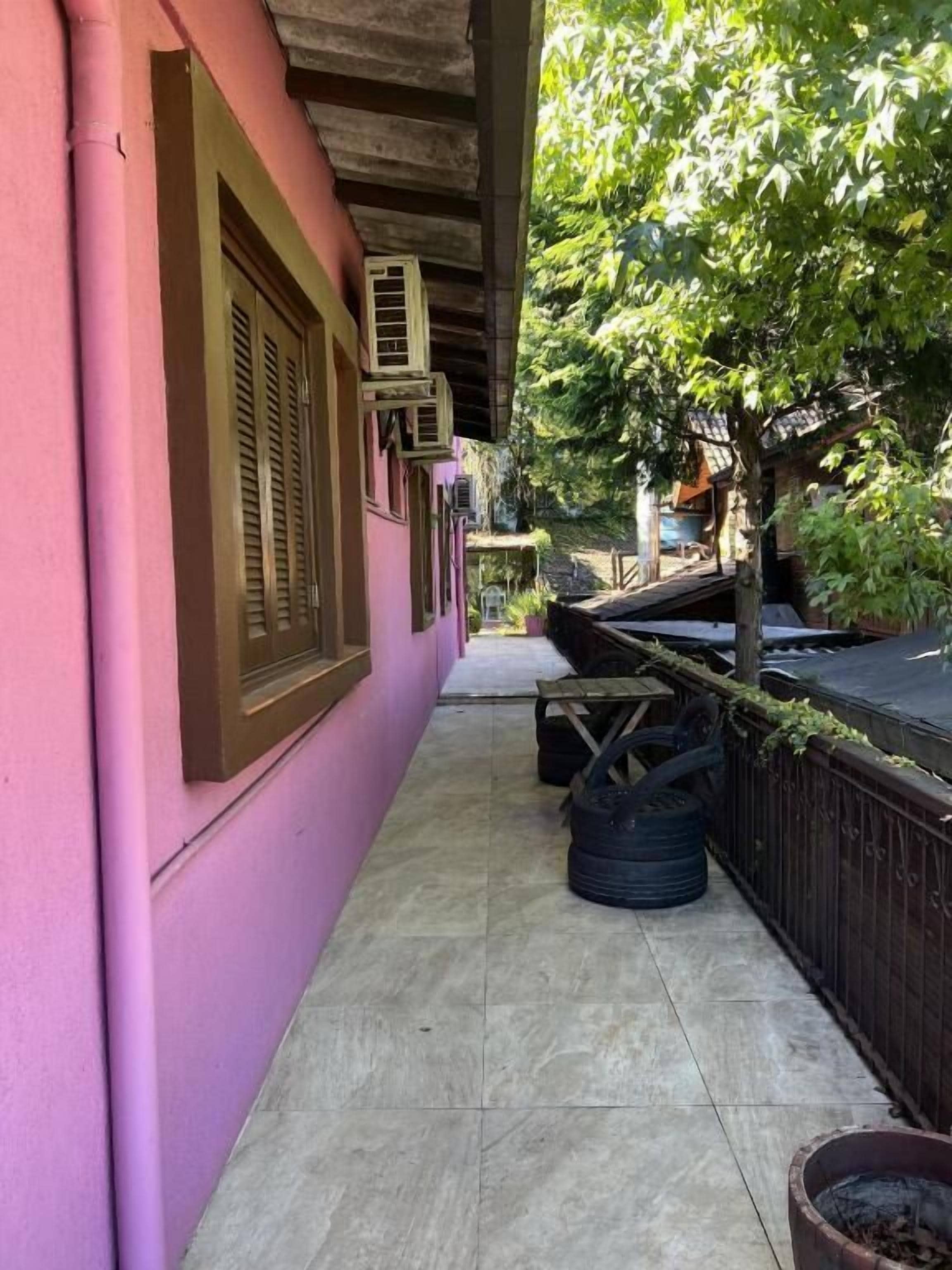 Quarto triplo básico | Terraço/pátio
