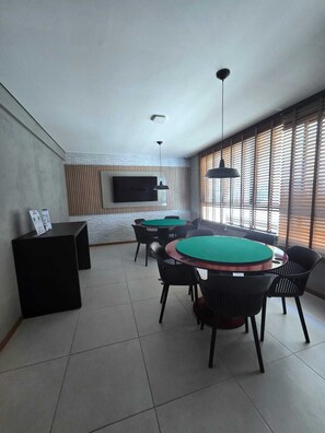 Dining - Wake up seeing the sea!! Just 3 minutes from Farol da Barra and Salvador's carnival. (Barra Salvador)