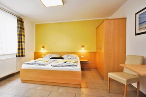 Family Double Room | Individually decorated, individually furnished, desk, free WiFi - Pension Vineta Rügen (Ostseebad Baabe)