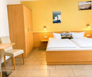 Chambre familiale double | Décor unique, ameublement unique, bureau, accès au Wi-Fi (inclus)