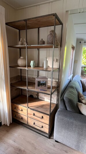 Interior - Cozy and cozy wooden cottage, Extraordinary Beerze. Pet-friendly (Beerze)