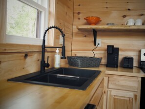 Fridge, microwave, oven, stovetop - Peaceful lake house with game room on beautiful Conroy Lake in Maine! (Monticello)