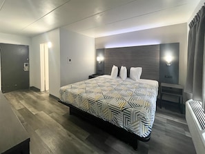 Free WiFi, bed sheets