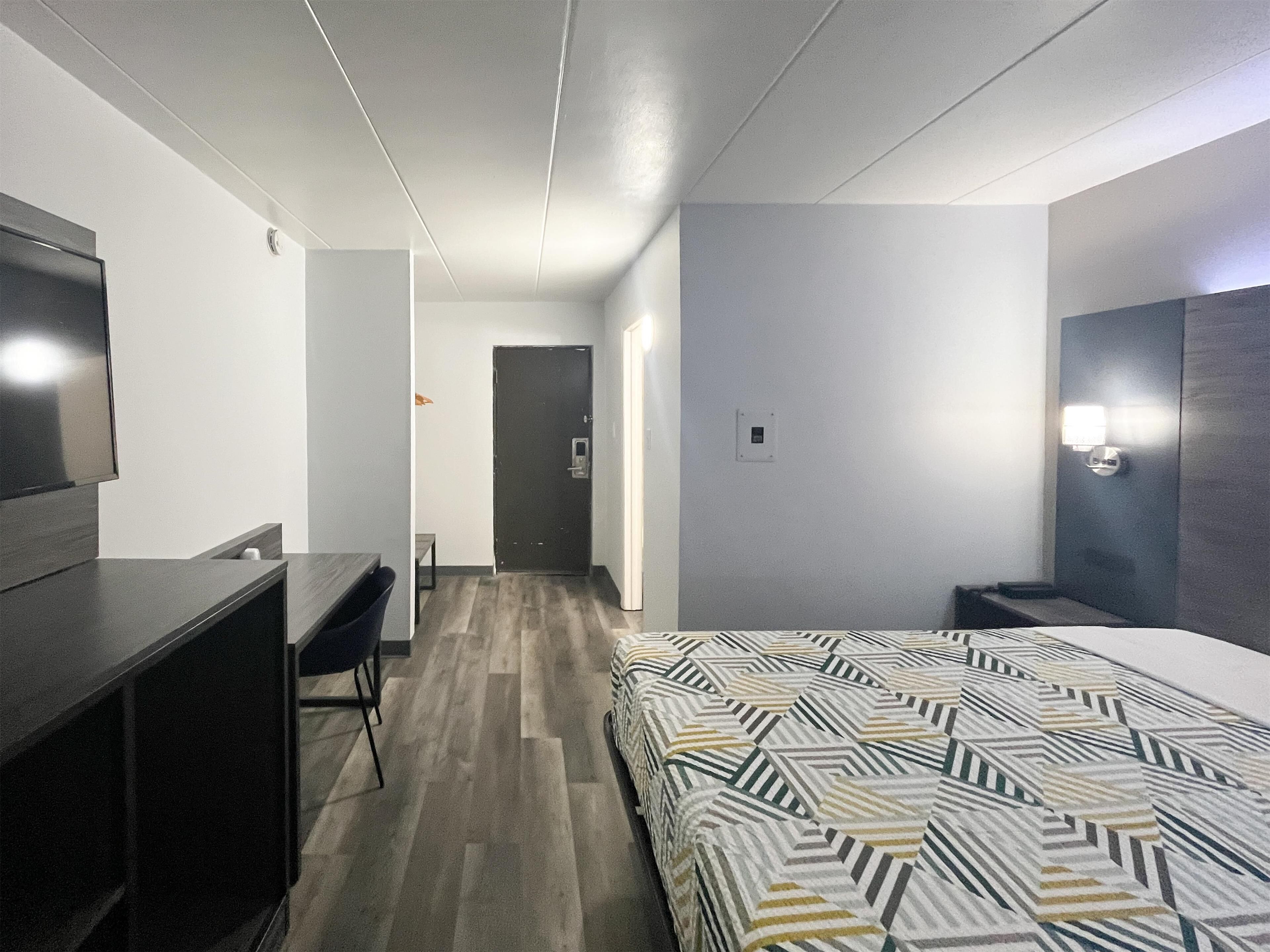 Photo - Motel 6 Chicago, IL - Halsted