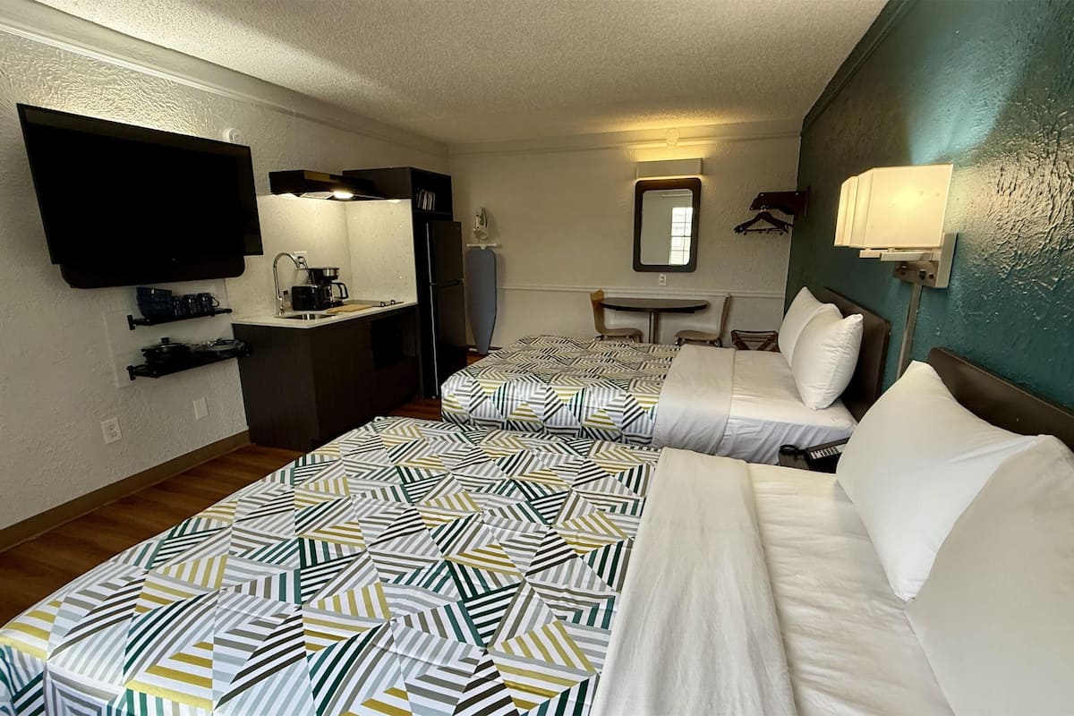 Egyptian cotton sheets, premium bedding, iron/ironing board, free WiFi
