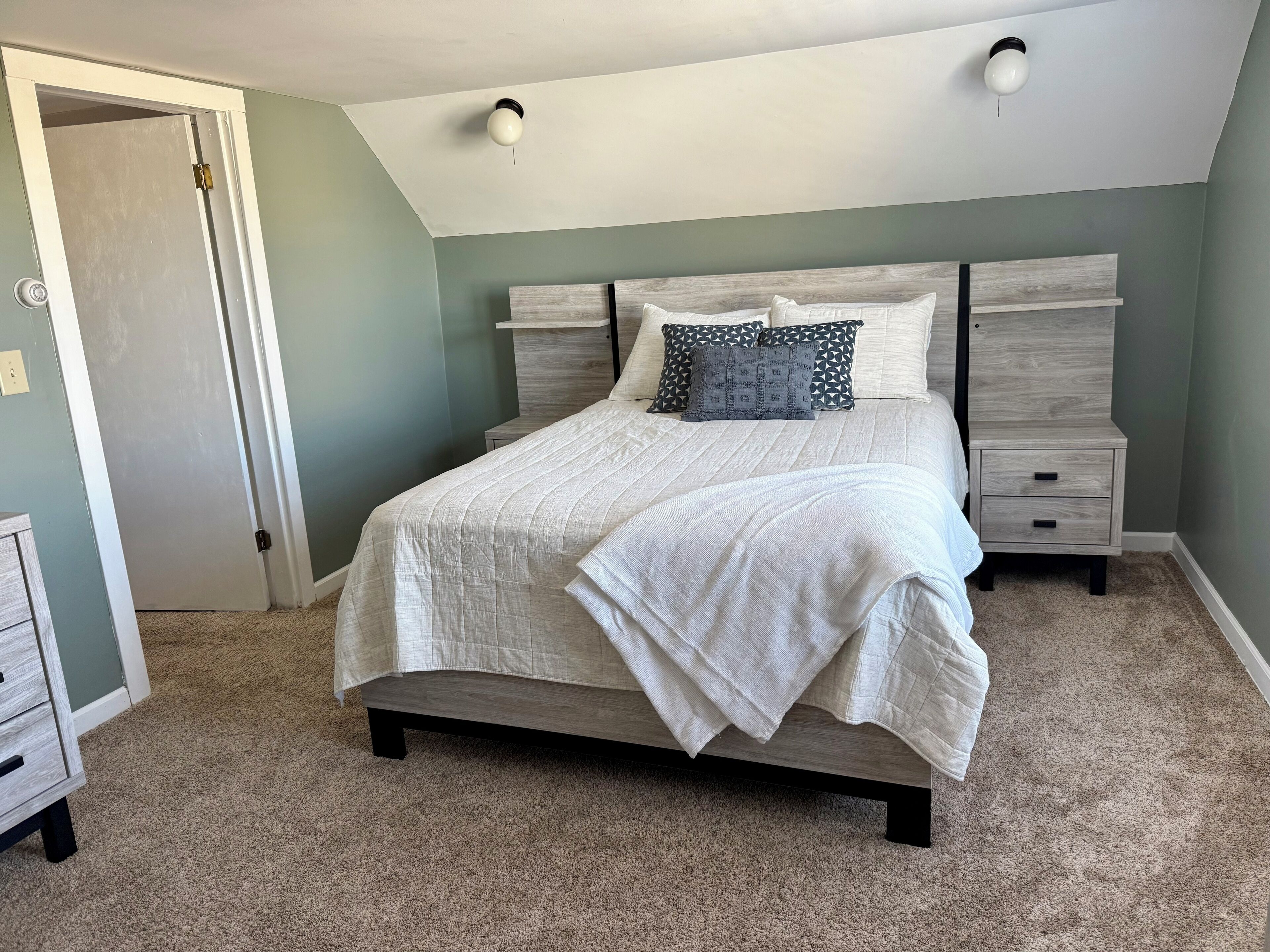 1 bedroom, desk, iron/ironing board, free WiFi