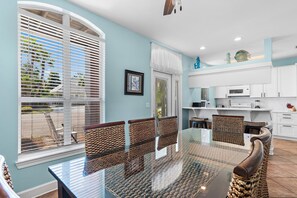 Rumah, Beberapa Tempat Tidur (Ocean Dreams) | Tempat makan