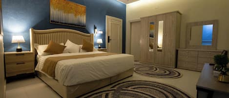 1 habitación, tabla de planchar con plancha, wifi y ropa de cama