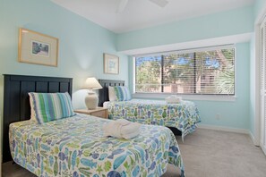 3 bedrooms, desk, iron/ironing board, free WiFi
