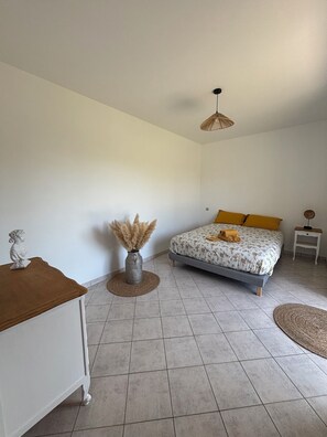 6 chambres, Wi-Fi, draps fournis