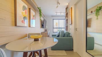 Estudio | Cortinas blackout, tabla de planchar con plancha y wifi gratis