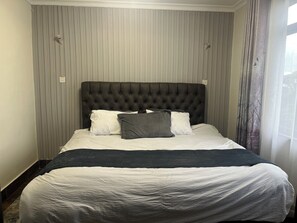 3 chambres, fer et planche à repasser, Wi-Fi