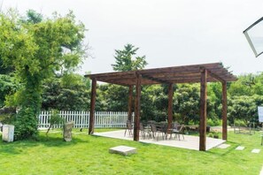 Outdoor dining - Qianyu Qianxun B&B ((Sanshan Island Scenic Area Branch) (Suzhou)