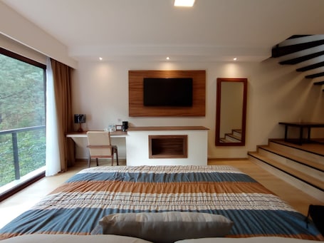 3 habitaciones, cortinas blackout y tabla de planchar con plancha