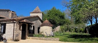 Country gite with view of Monflanquin
