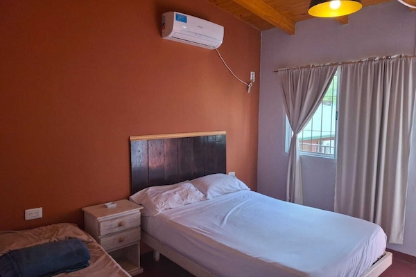 Apartamento clásico, patio, vistas al patio | 1 dormitorio, wifi gratis, ropa de cama
