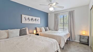 3 bedrooms, desk, iron/ironing board, travel crib