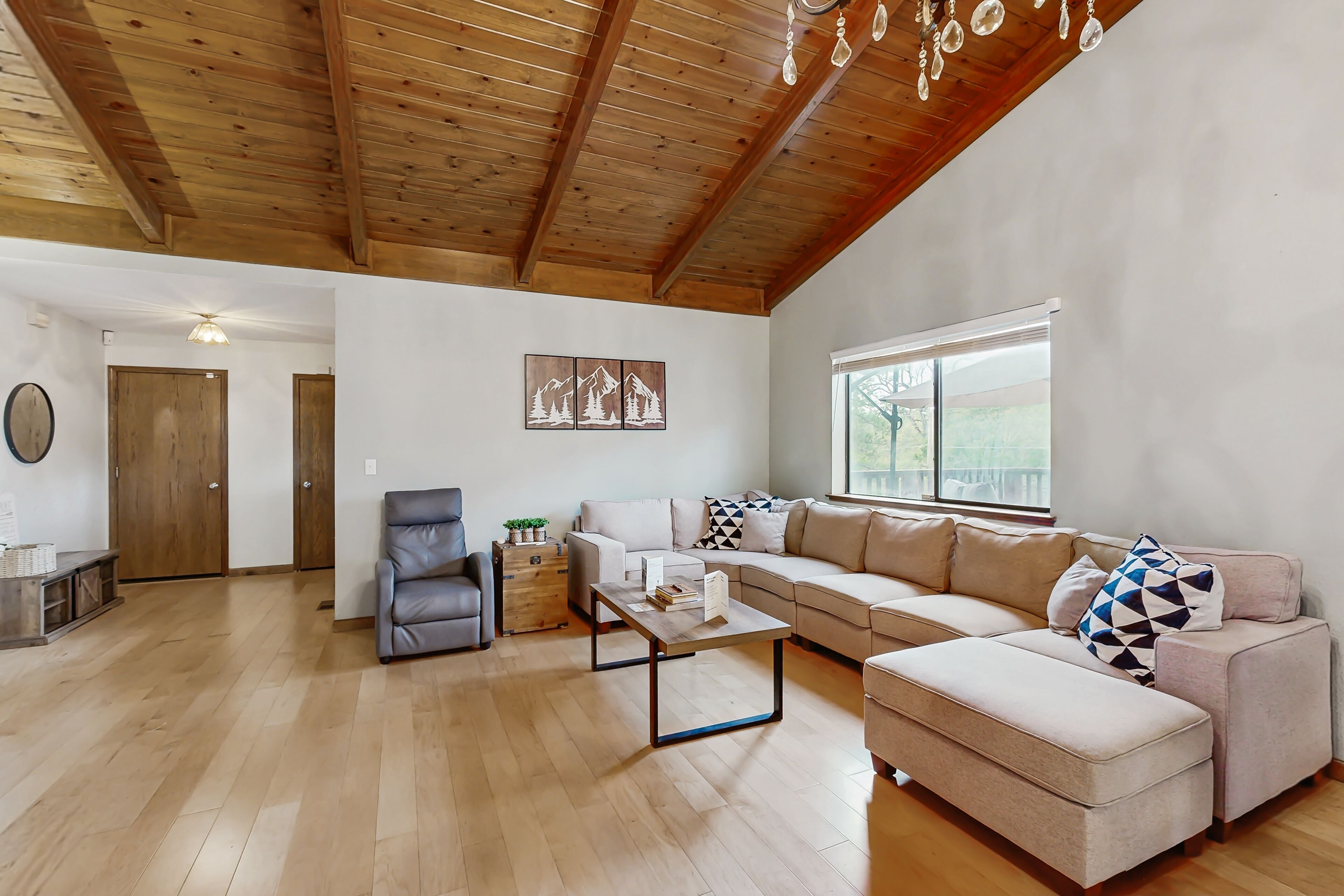 Televisie en een tafeltennistafel