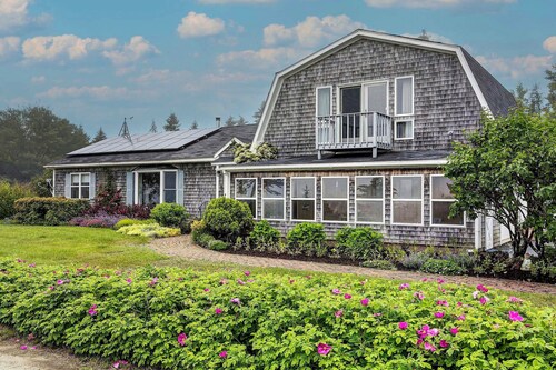 Bay Views: Peaceful Acadia National Park Getaway!