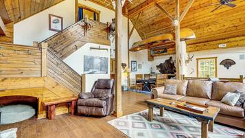 TV, fireplace, table tennis