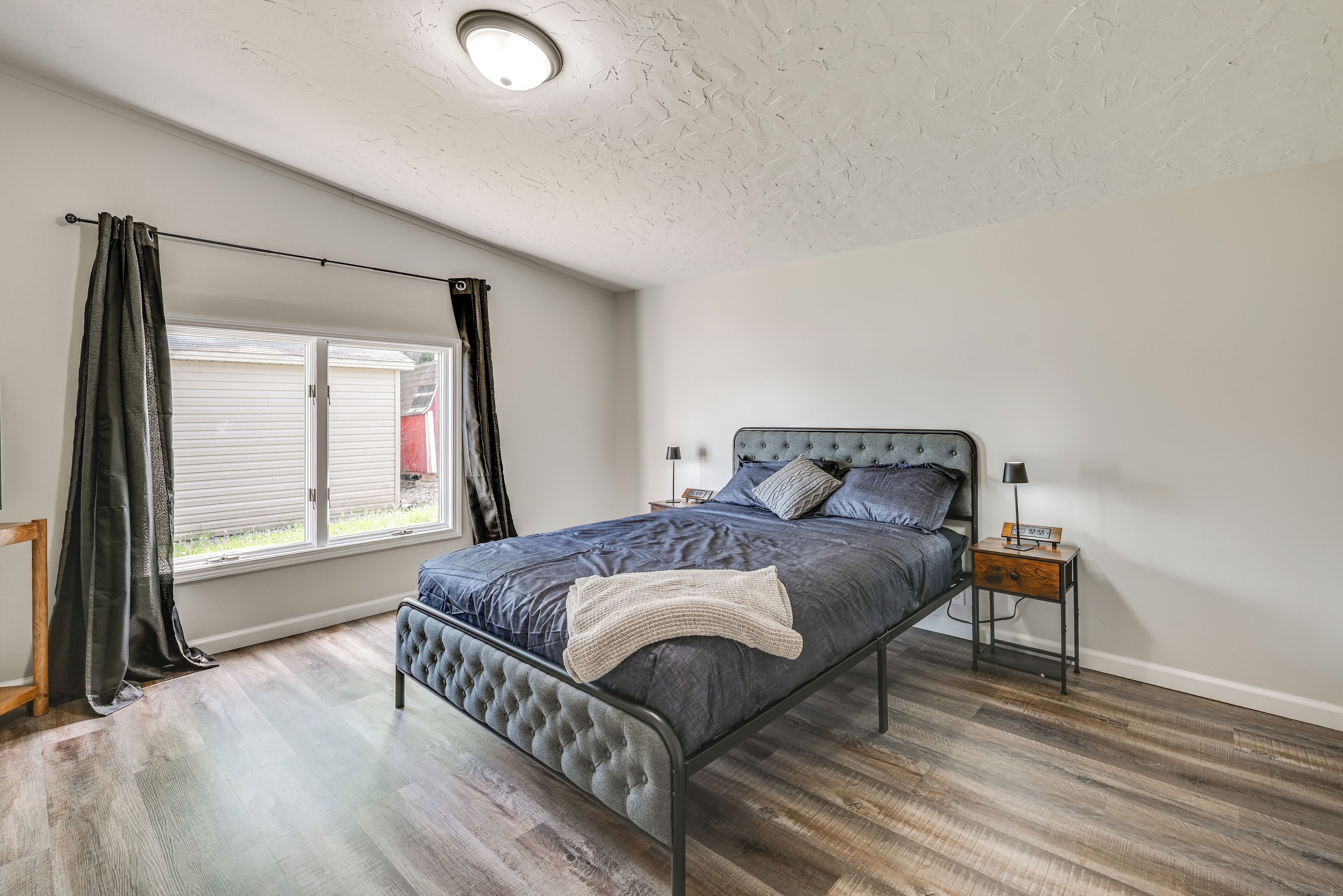 3 chambres, fer et planche à repasser, accès Internet, draps fournis