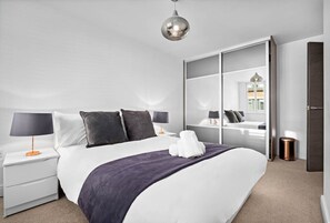 2 bedrooms, iron/ironing board, free WiFi, bed sheets