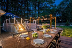 Outdoor dining