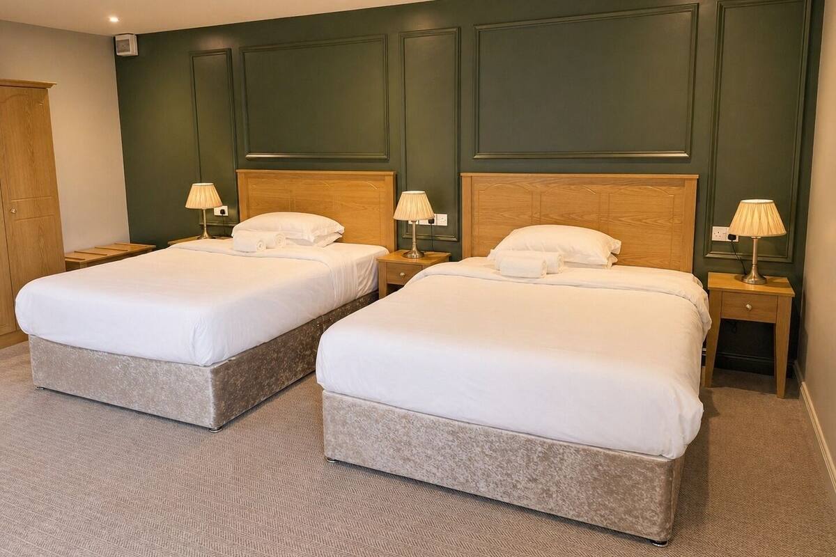 Family Suite, Multiple Beds, Garden View | Desk, laptop workspace, soundproofing, WiFi (free)